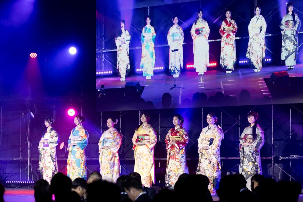 姫路コレクション　振袖　登壇